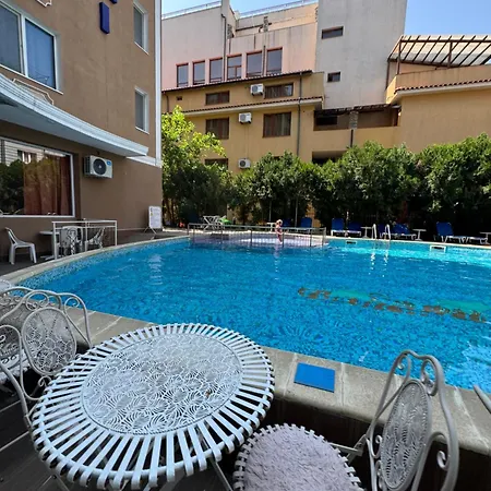 Residensia Bahami Hotel Słoneczny Brzeg